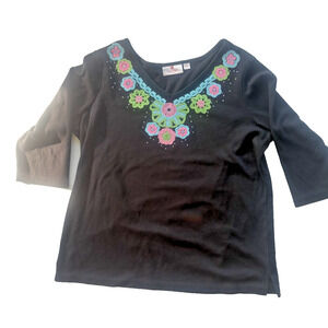 Quacker Factory Top Womens Size L Black V-Neck Embroidered Flowers Rhinestones